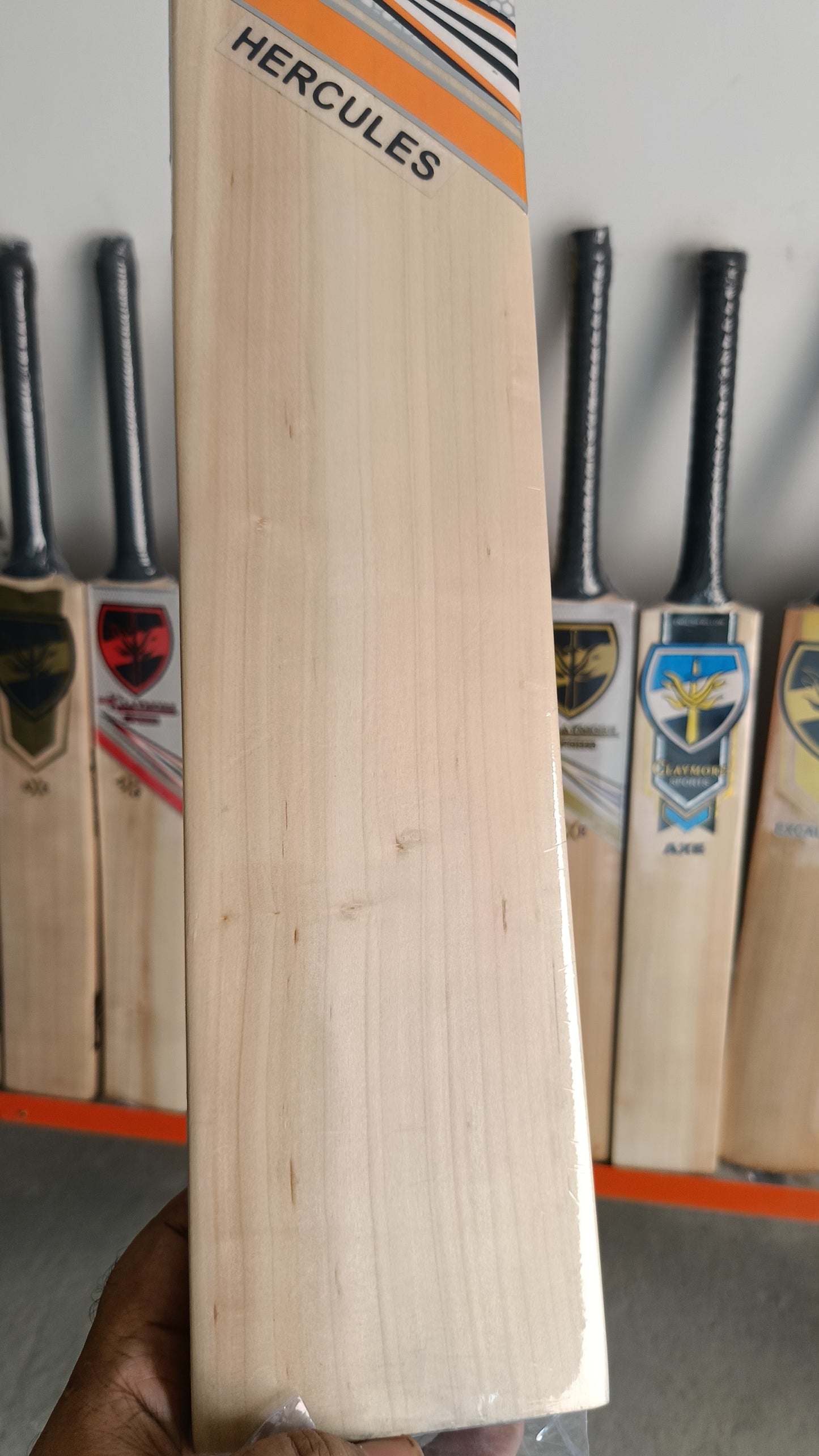 Claymore Hercules - 1170 grams - English Willow Cricket Bat (CM-HW-409)