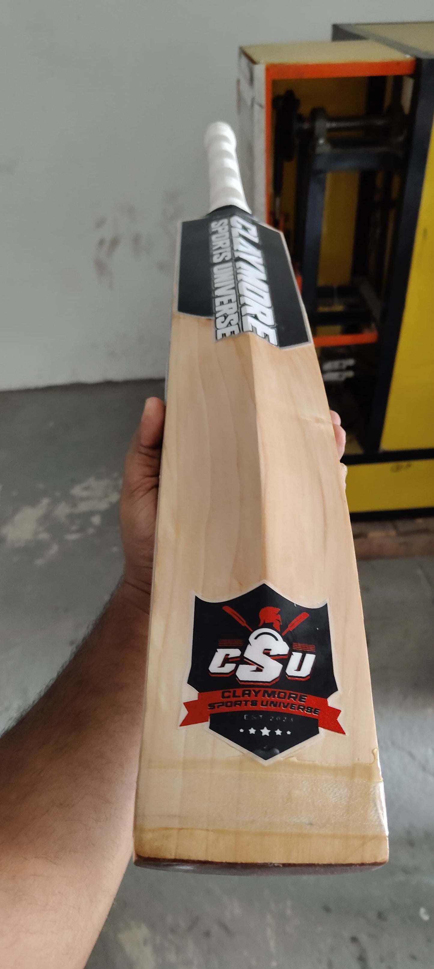 Rampage - Grade 3 English Willow Bat (Butterfly Willow)