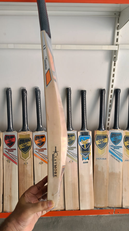 Claymore Hercules - 1170 grams - English Willow Cricket Bat (CM-HW-409)
